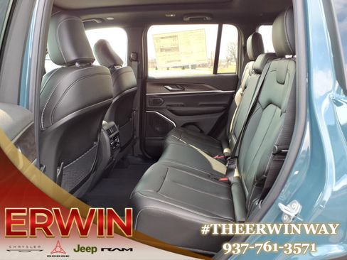 New 2026 Jeep Grand Cherokee Limited AWD/4WD image 13