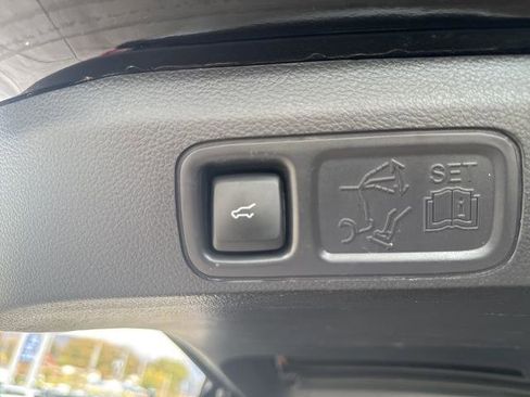 Certified 2023 Ford Expedition Limited image 31