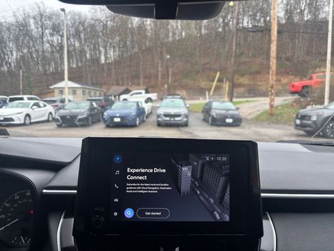 Used 2025 Toyota Corolla LE image 20