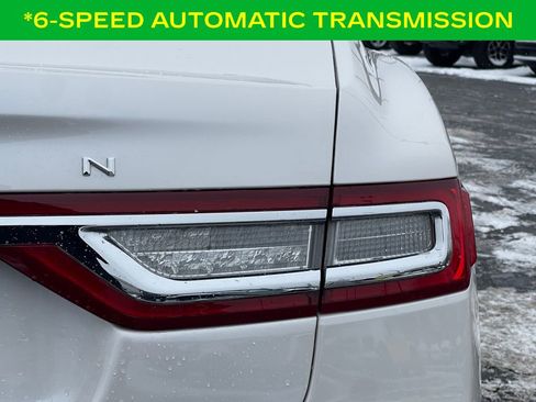 Used 2019 Lincoln Continental Select w/ Continental Climate Package image 9