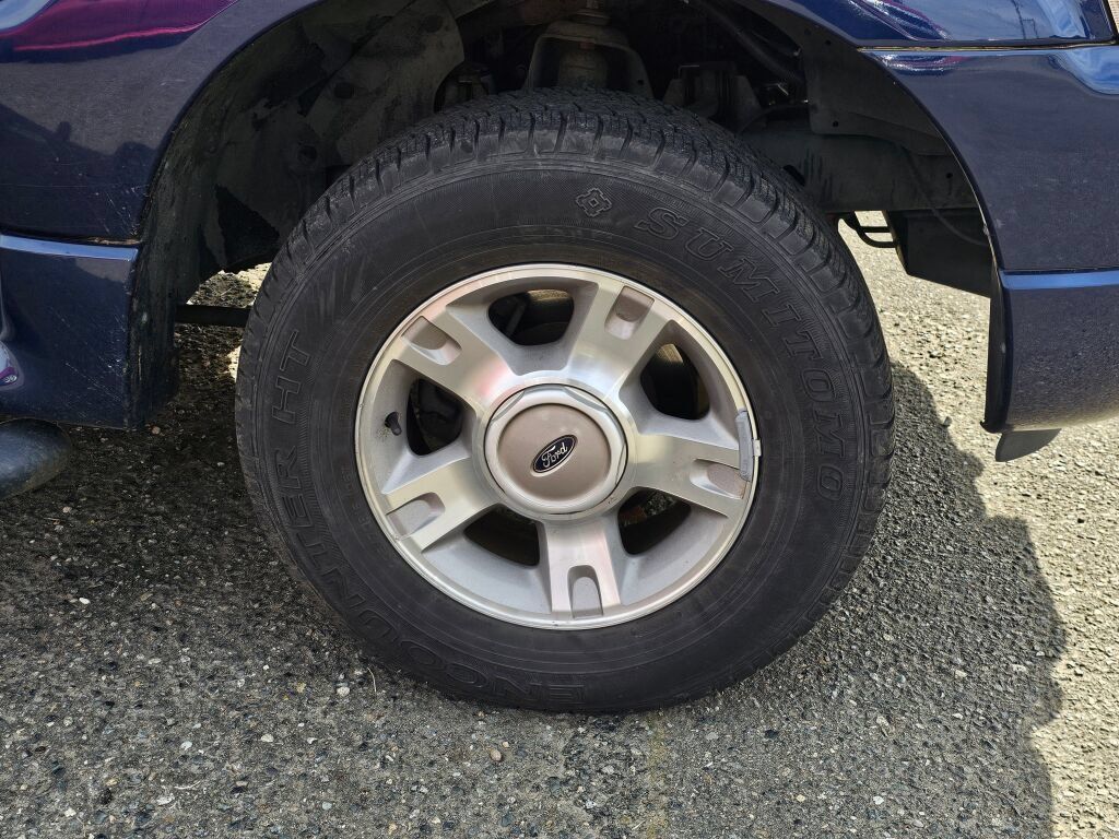 Used 2004 Ford Explorer Sport Trac XLS AWD/4WD image 9