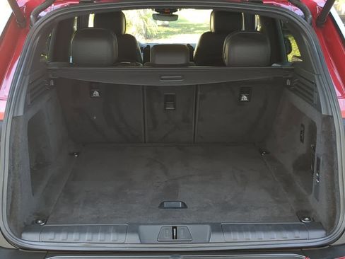 Certified 2025 Land Rover Range Rover Sport SE image 35