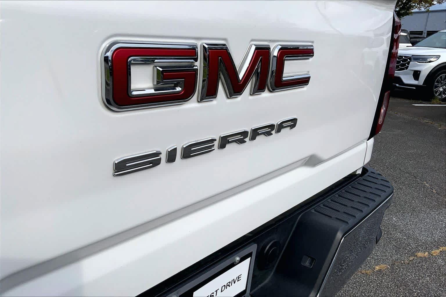 Used 2024 GMC Sierra 2500 Pro AWD/4WD image 29