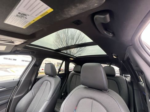 Used 2022 BMW X1 xDrive28i w/ M Sport Package image 21