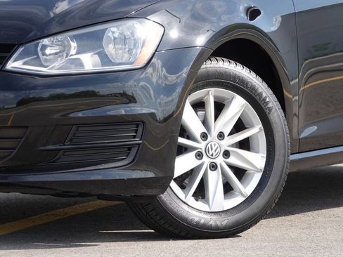 Used 2016 Volkswagen Golf S FWD image 11
