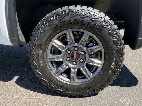 New 2026 GMC Sierra 1500 AT4X AWD/4WD image 11