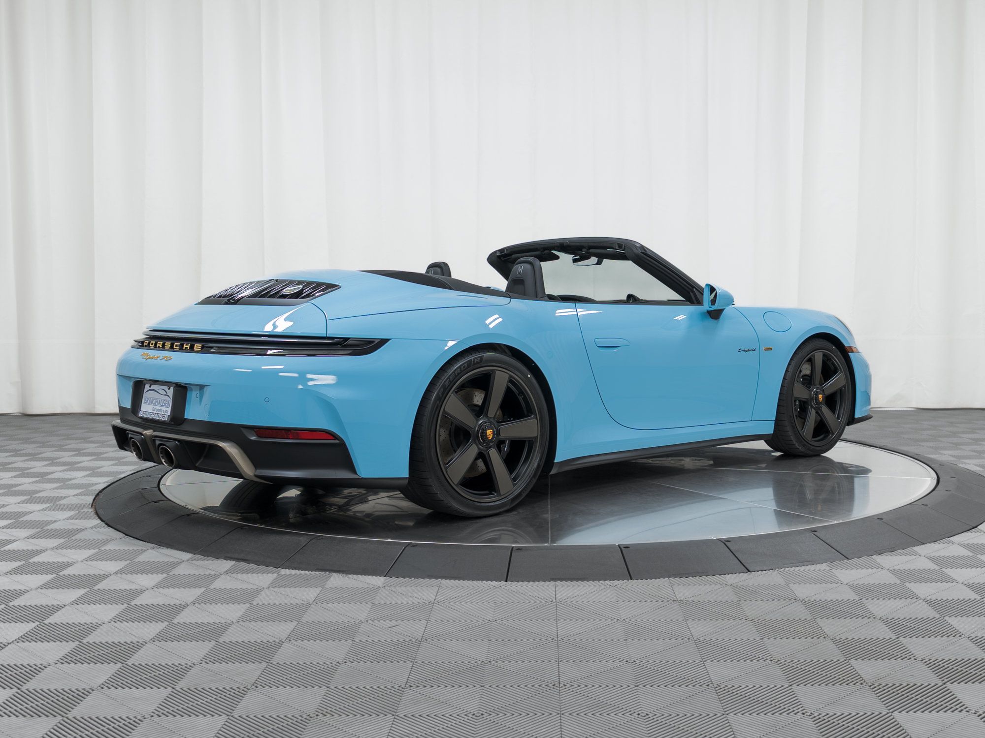 Used 2026 Porsche 911 GTS RWD image 7