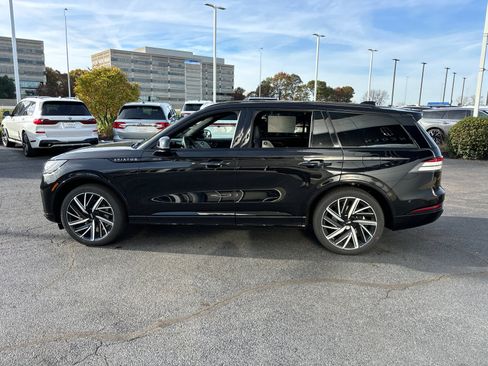 New 2025 Lincoln Aviator Black Label w/ Jet Appearance Package image 4