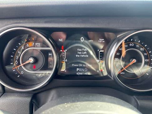 Used 2022 Jeep Wrangler Unlimited Sahara w/ LED Lighting Group AWD/4WD image 13