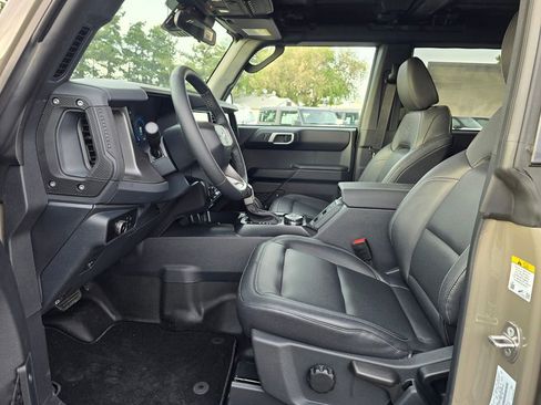 New 2026 Ford Bronco Badlands AWD/4WD image 10