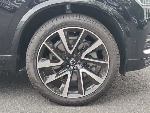 Certified 2024 Volvo XC90 B5 Plus w/ Protection Package Premier AWD/4WD image 8
