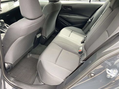 Used 2025 Toyota Corolla LE FWD image 15