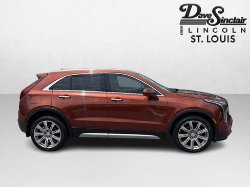 Used 2020 Cadillac XT4 Premium Luxury AWD/4WD image 2
