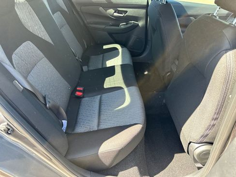 Used 2026 Nissan Sentra SV w/ SV Convenience Package image 11