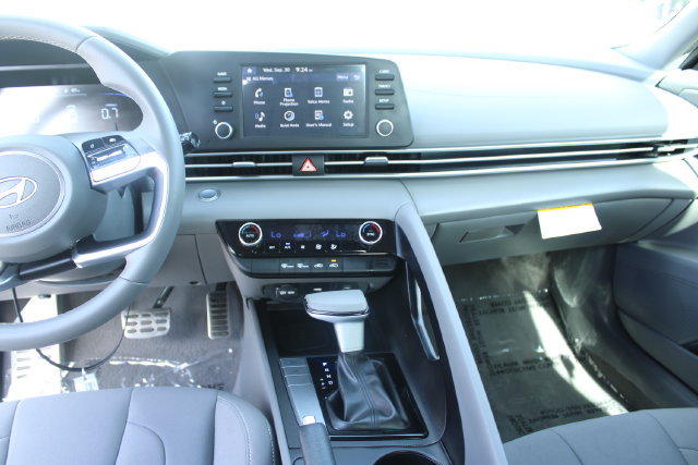 Used 2026 Hyundai Elantra Sport w/ Cargo Package FWD image 12