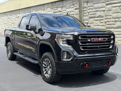 Used 2020 GMC Sierra 1500 AT4 w/ AT4 Premium Package AWD/4WD image 5