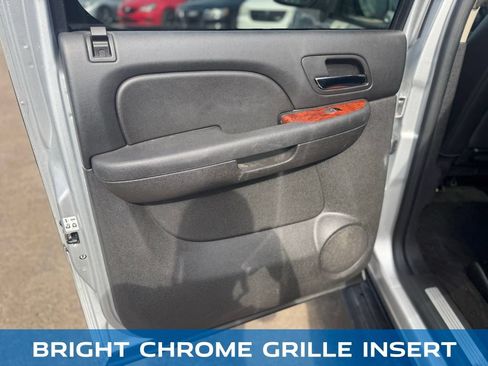 Used 2013 Chevrolet Avalanche LTZ AWD/4WD image 20