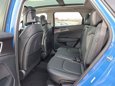 New 2026 Kia Sportage EX w/ EX Panorama Roof Package image 6