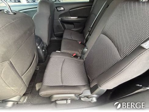 Used 2016 Dodge Journey SXT image 16