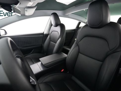 Used 2025 Tesla Model 3 Long Range AWD/4WD image 4