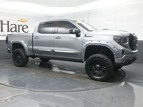 Used 2023 GMC Sierra 1500 AT4 w/ Technology Package AWD/4WD image 6