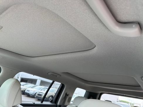 Used 2024 Hyundai Santa Fe Limited FWD image 15