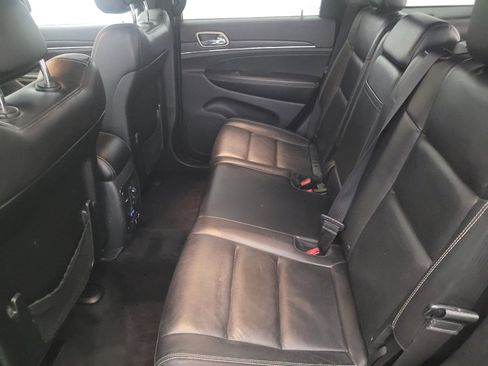 Used 2017 Jeep Grand Cherokee Limited image 18