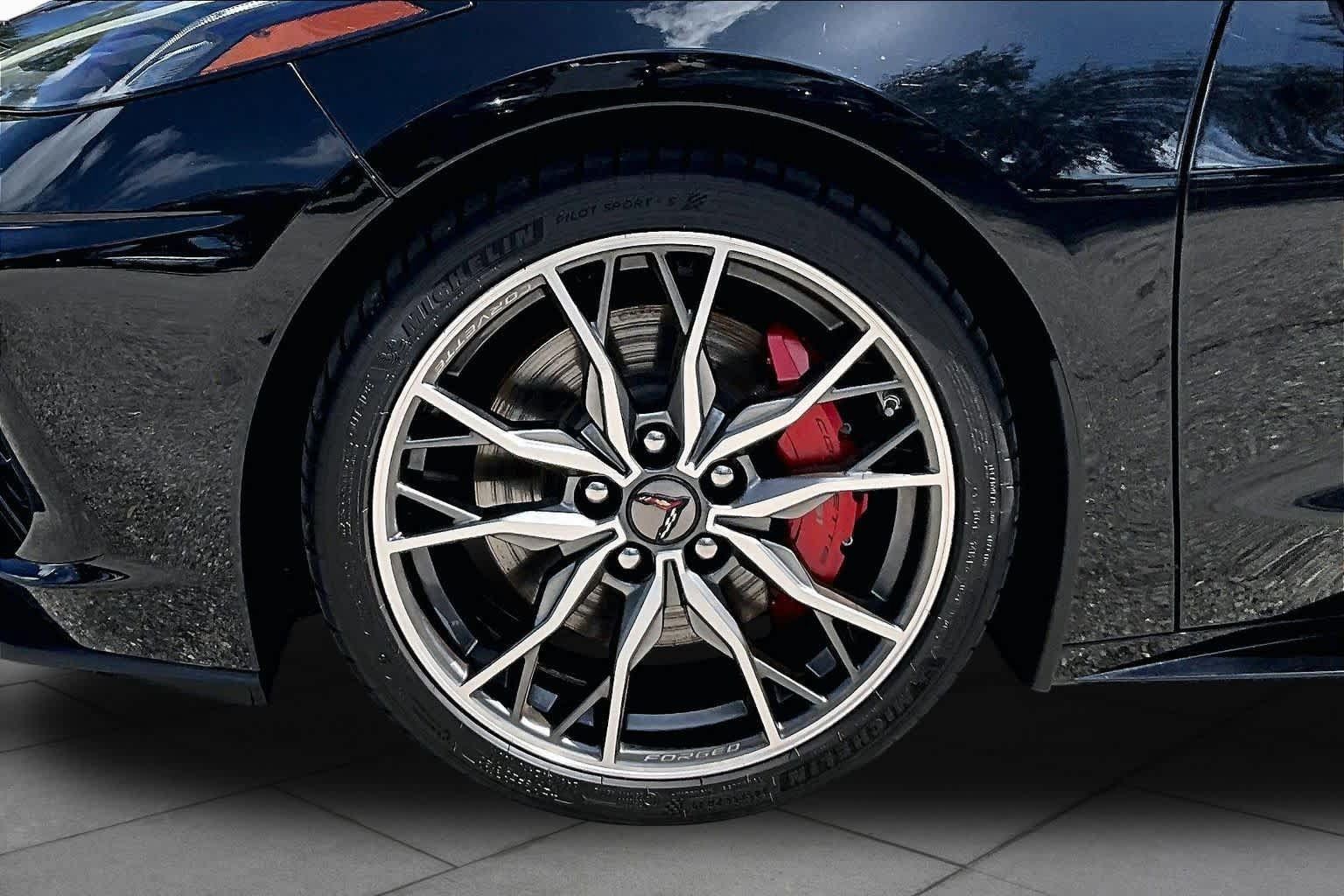 Used 2024 Chevrolet Corvette Stingray Premium Cpe w/ Z51 Performance Package RWD image 10