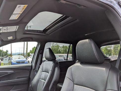 Used 2023 Honda Passport EX-L image 14