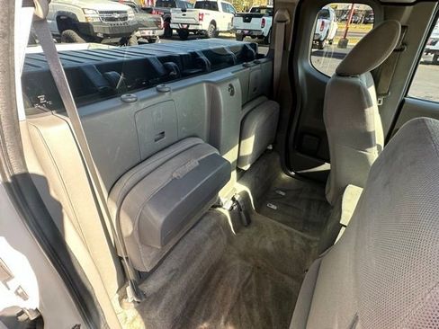 Used 2018 Nissan Frontier S image 22