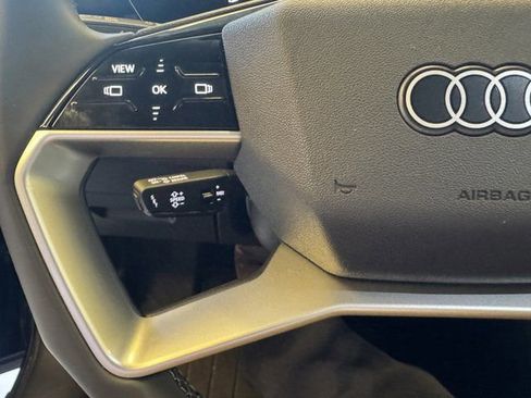 Used 2025 Audi Q5 Premium w/ Convenience Package AWD/4WD image 23