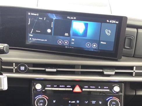 Certified 2024 Hyundai Santa Fe XRT AWD/4WD image 15