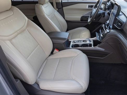 Used 2021 Ford Explorer Platinum w/ Equipment Group 601A image 22