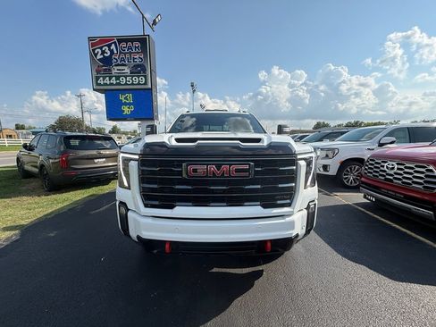 Used 2024 GMC Sierra 2500 AT4 w/ AT4 Premium Plus Package AWD/4WD image 9