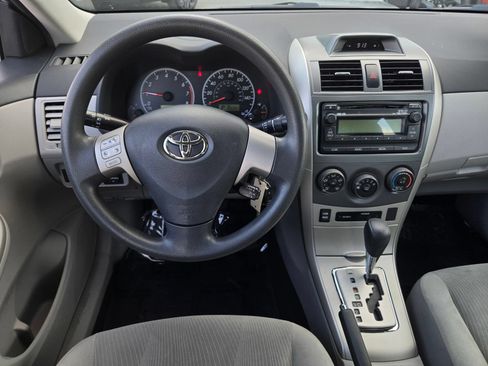 Used 2012 Toyota Corolla LE FWD image 11