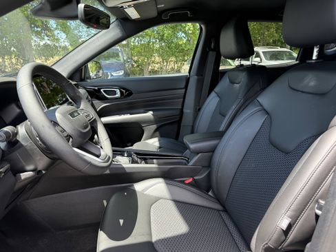 New 2026 Jeep Compass Latitude AWD/4WD image 15