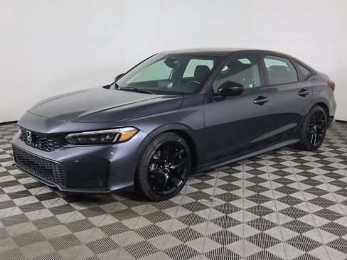 Used 2025 Honda Civic Sport image 6