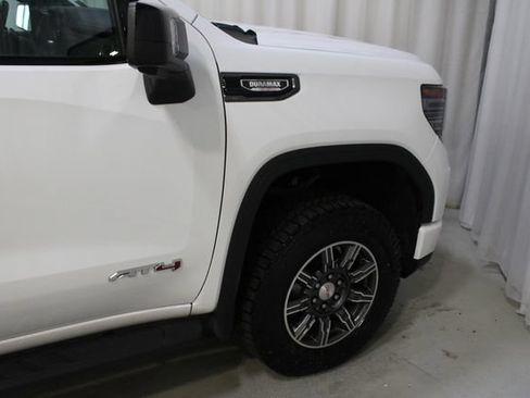 Used 2024 GMC Sierra 1500 AT4 w/ Technology Package AWD/4WD image 35