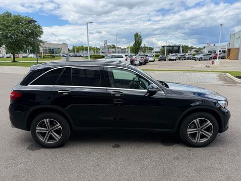 Used 2019 Mercedes-Benz GLC 300 4MATIC image 6