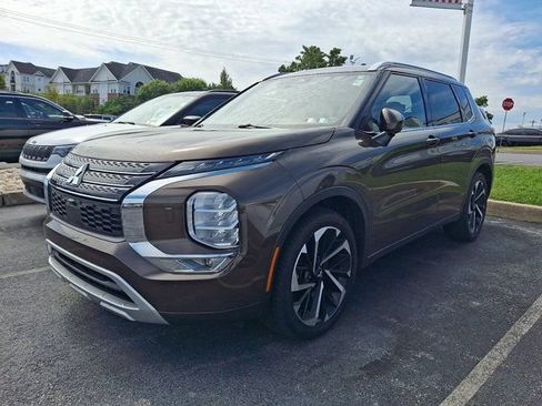 Used 2022 Mitsubishi Outlander SEL AWD/4WD image 3