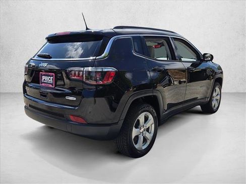 Used 2021 Jeep Compass Latitude w/ Sun and Sound Group AWD/4WD image 5