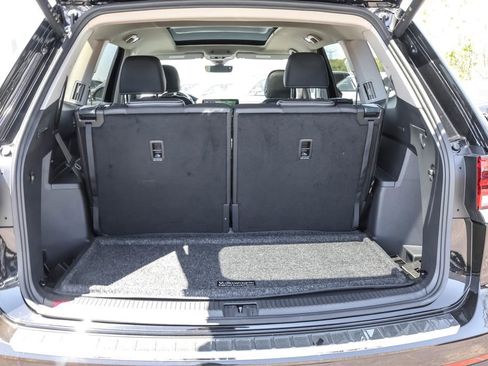 Used 2026 Volkswagen Atlas SEL AWD/4WD image 35