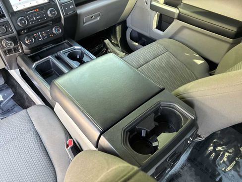 Used 2017 Ford F150 XLT w/ Equipment Group 302A Luxury AWD/4WD image 18