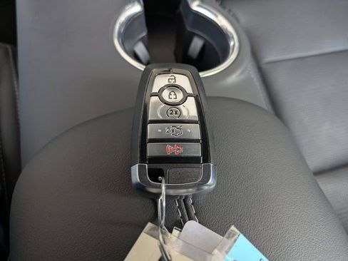 Used 2025 Ford Mustang Premium image 30