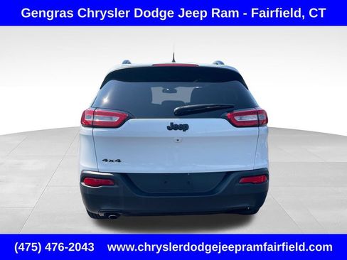 Used 2017 Jeep Cherokee High Altitude AWD/4WD image 6