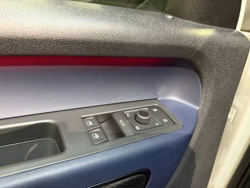 New 2025 Volkswagen ID. Buzz Pro S image 13