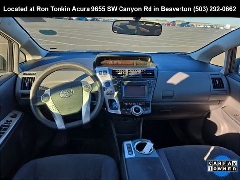 Used 2014 Toyota Prius V Two image 9