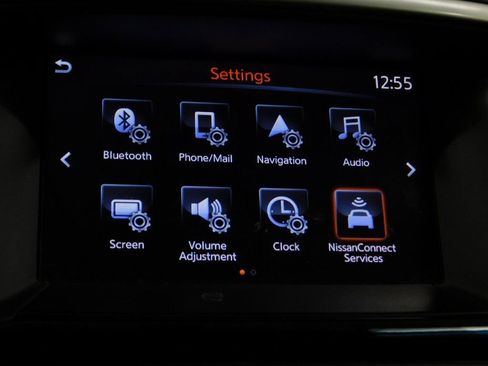 Used 2018 Nissan Pathfinder SV image 53