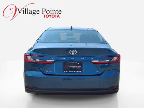 Used 2025 Toyota Camry LE FWD image 4