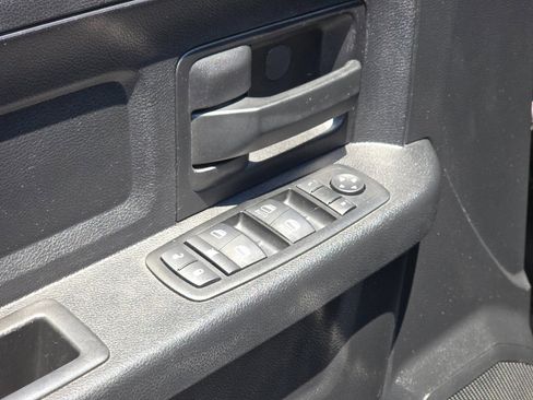 Used 2014 RAM 2500 Tradesman w/ Chrome Appearance Group AWD/4WD image 21